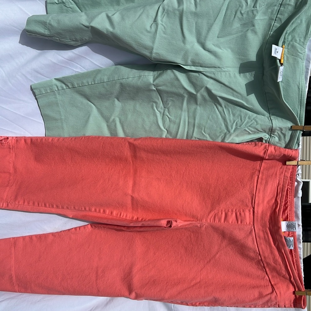 2 Pair Ruby Red crop capri pull on summer pants, size 12